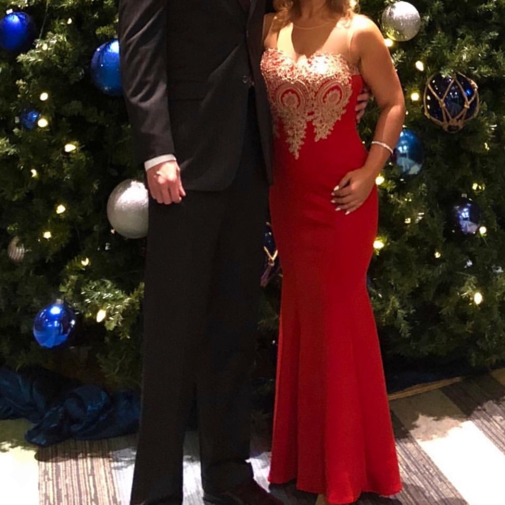 Red Appliqué Mermaid Evening Gown